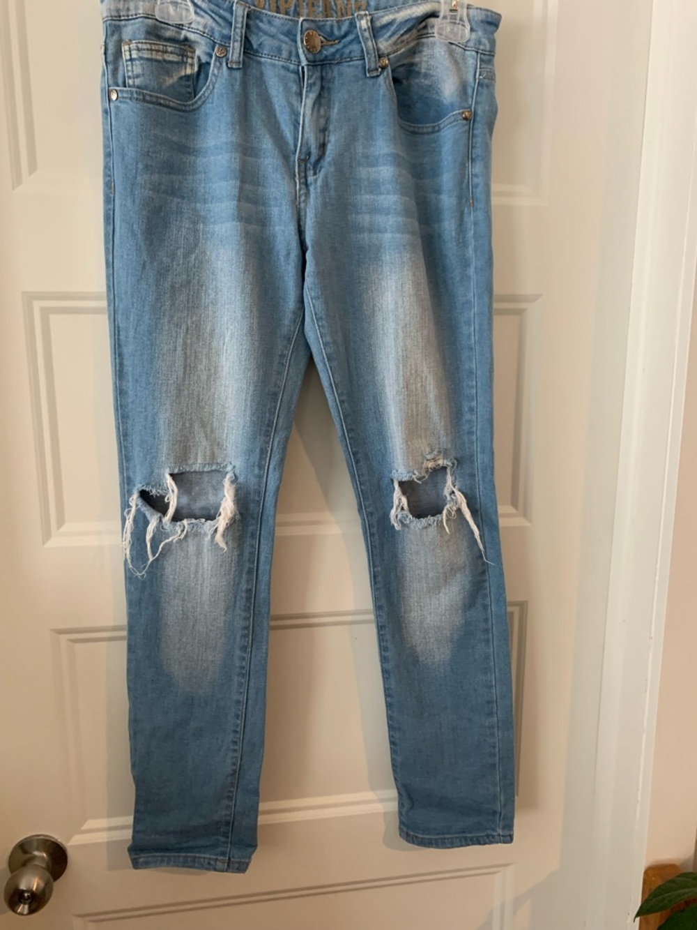 VIP Jeans light Blue Distressed Women's Jeans - Picture 2 of 4